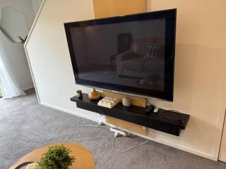 A Quiet Modern and Brand New Gem - 5