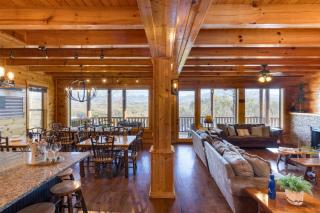 12BDR w Game Room Hot Tub Movie Theater Deck Views A View for All Seasons - Sevierville - 2