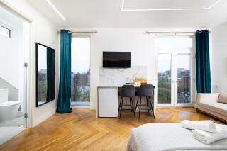 London Studios and Suites - 1