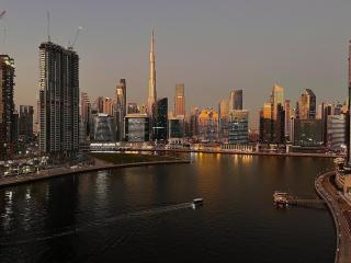 Panoramic! Burj Khalifa and Canal View! - 5