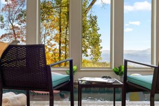 Elevated Escape by Ghosal Luxury Lodging - Sevierville - 3