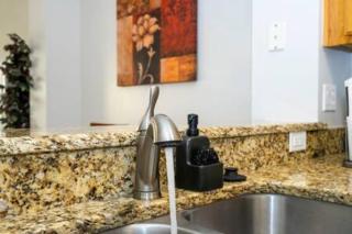 Cozy 3 BR wprivate pool - 2