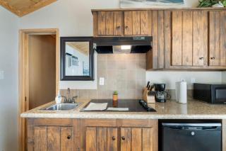 CrossTimbers Marina and Cottages - Sperry - 7