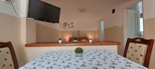 Balassa Családi Apartman - Vonyarcvashegy - 9