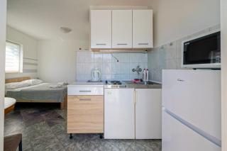 Apartments Naki - Slatine - 8