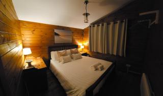 Captain’s Cabin - 4