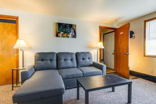 3 Mi to Lambeau Field Ideally Located Townhome! - 5