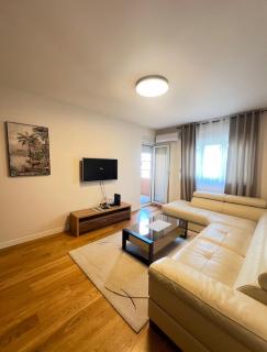 White Homes Apartments • Central Point - Podgorica - 5