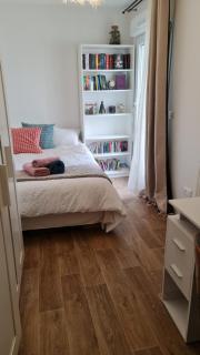 Entre Paris et Disney Chambre pour femme exclusivement - Champigny-sur-Marne - 5