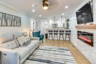 Golf Course View Modern Keowee Key Condo! - Salem - 0