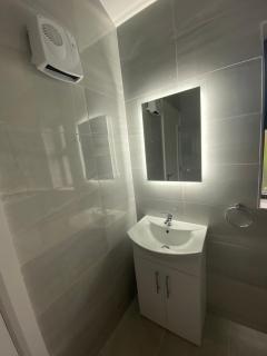 Kingsize room in quiet house - 5