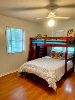 The Town & Country - Perkins - 2