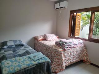 Hospedagem Sil e Jean quarto triplo, cozinha compartilhada com outros hóspedes - 3