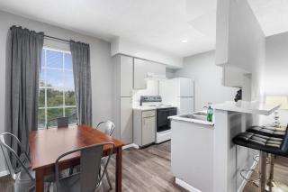 Furnished Apartments In Hydepark - 2