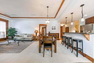 Big Horn Lodge 202 by East West Hospitality - 4