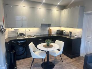 Luxury One Bedroom Apartment - Bristol - 2