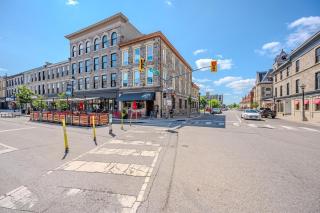 Charming 2 Bed Apartment - 2