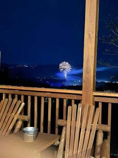 Thistle Britches, Secluded Mountain Cabin with Stunning Mountain Views, 1 Acre Next to Dollywood, Hot Tub, Pet Friendly - Sevierville - 1