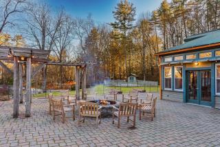 Poconos Mansion with Pool Hot Tub and Sauna Tennis and Lake - 3