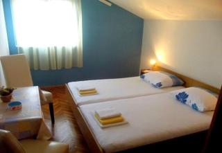 Apartments Ognjen - Betina - 5