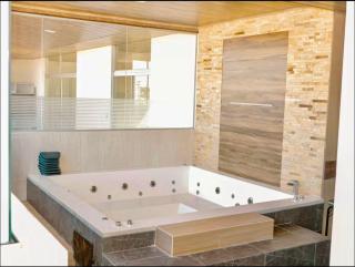 Lujo y confort en Tarija con Jacuzzi y Sauna - Tarija - 0
