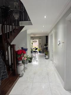 F3 Spacious room with 2 queen beds and TV - Mississauga - 4