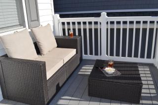 Snug Harbor Sunrise Entire Home - 6