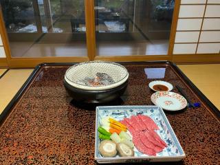 最高ランク飛騨牛の希少部位と地元野菜の炭火焼きを堪能できる宿ゲストハウスつぐや - - 7