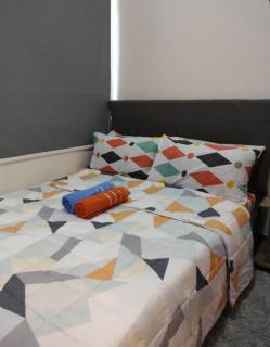 Anne Suite in Trees Residences near SM Fairview - 1