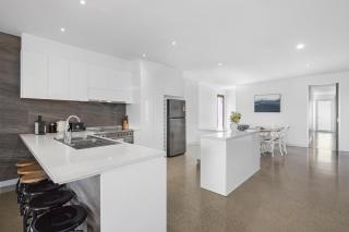 Complete Luxury Escape - Sleeps 30! - Rye - 3