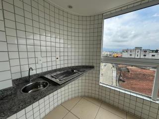 Apto 3 quadras da Praia Aviação, varanda com churrasqueira, 2 quartos, 2 banheiros, estacionamento - Praia Grande - 8