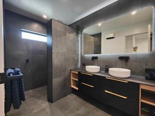Happy Days Hideaway - Te Anau - 9