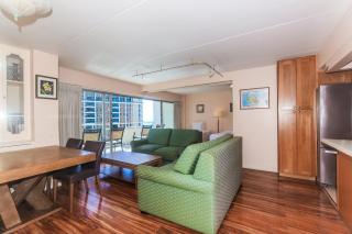 Ilikai Tower 1934 Condo with Fully Equipped Kitchen - Great for longer stays! - Honolulu - 2