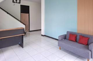 Urbanview Hotel Syariah Wisma Husada near Exit Toll Krapyak Semarang - Semarang - 5
