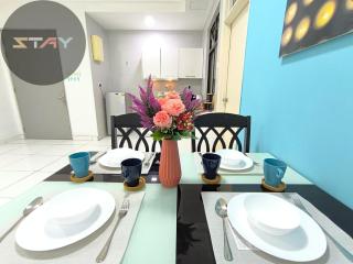 Platino Comfort 2Bed Netflix Paradigm Mall By STAY - 2