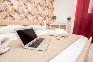 Central Room 128L - 9