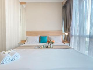 Good and Relaxing 2BR at Menteng Park Apartment By Travelio - 0