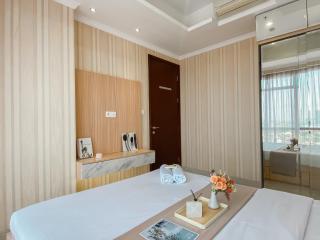 Good and Relaxing 2BR at Menteng Park Apartment By Travelio - 7