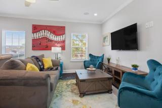 Exceptional Up-class Living near Superdome - 0