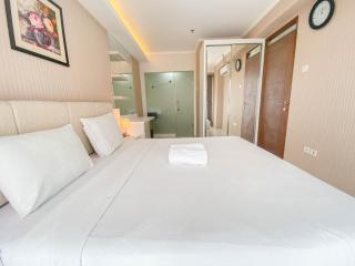 Homey Designed 3BR at Gateway Pasteur Apartment By Travelio - 6