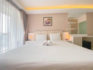 Homey Designed 3BR at Gateway Pasteur Apartment By Travelio - 7