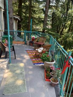 Scenic Hill View 3BHK Near Mall Road Stonewood - 9