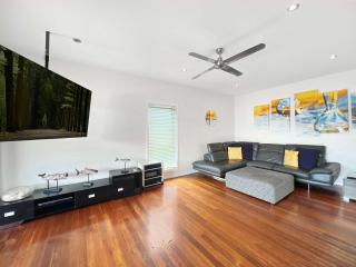 Heart of the Village - Walk to the Waters Edge - Shellharbour - 3