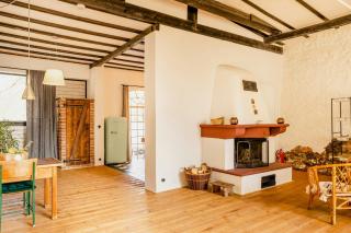 Immerse Yourself Into The Magic Of This Studio And Discover Your Creative Side - Kall - 2