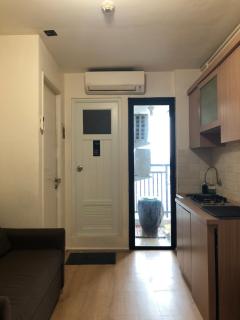 Moagi Stay Alamanda - Netflix Ready! at Bassura City Apartment - 1