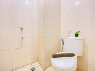 Modern and Good Deal Studio at Serpong Greenview Apartment By Travelio - 1
