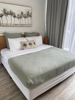 Peninsula Beach Motel - Rosebud - 1