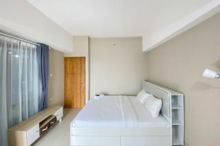 Homey and Nice 1BR at Gateway Park LRT City Bekasi Apartment By Travelio - 9