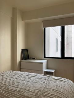 Moagi Stay Geranium - Netflix Ready! at Bassura City Apartment - Jakarta - 0