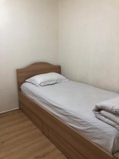Moagi Stay Geranium - Netflix Ready! at Bassura City Apartment - Jakarta - 3